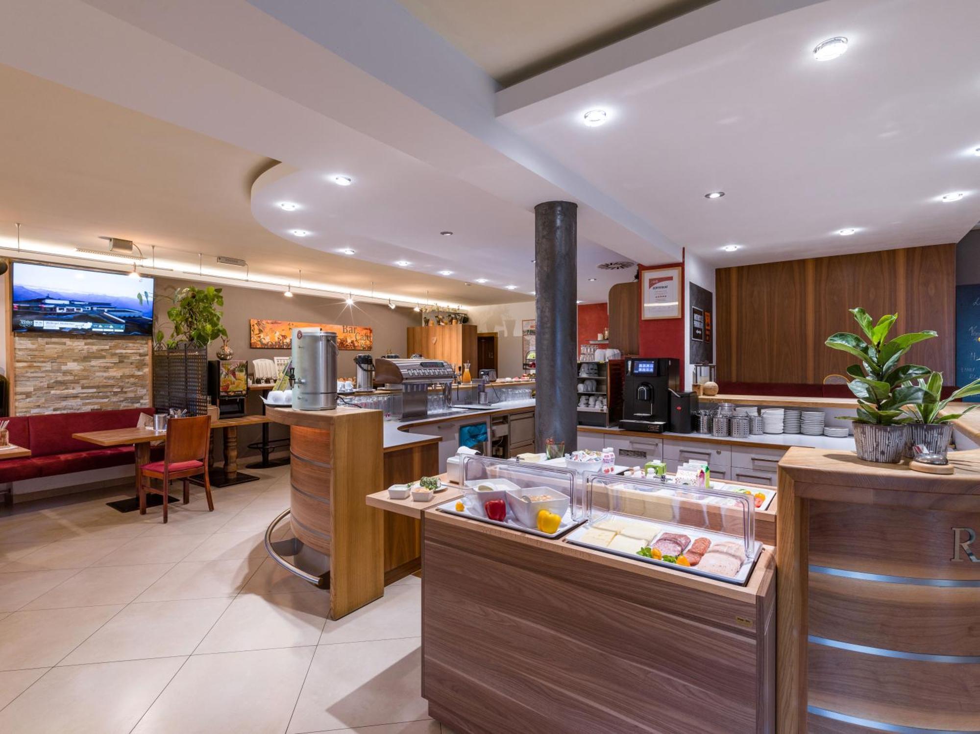 Das Sonnleiten Ski- Und Motorradhotel Bruck Im Zillertal Bruck am Ziller 外观 照片