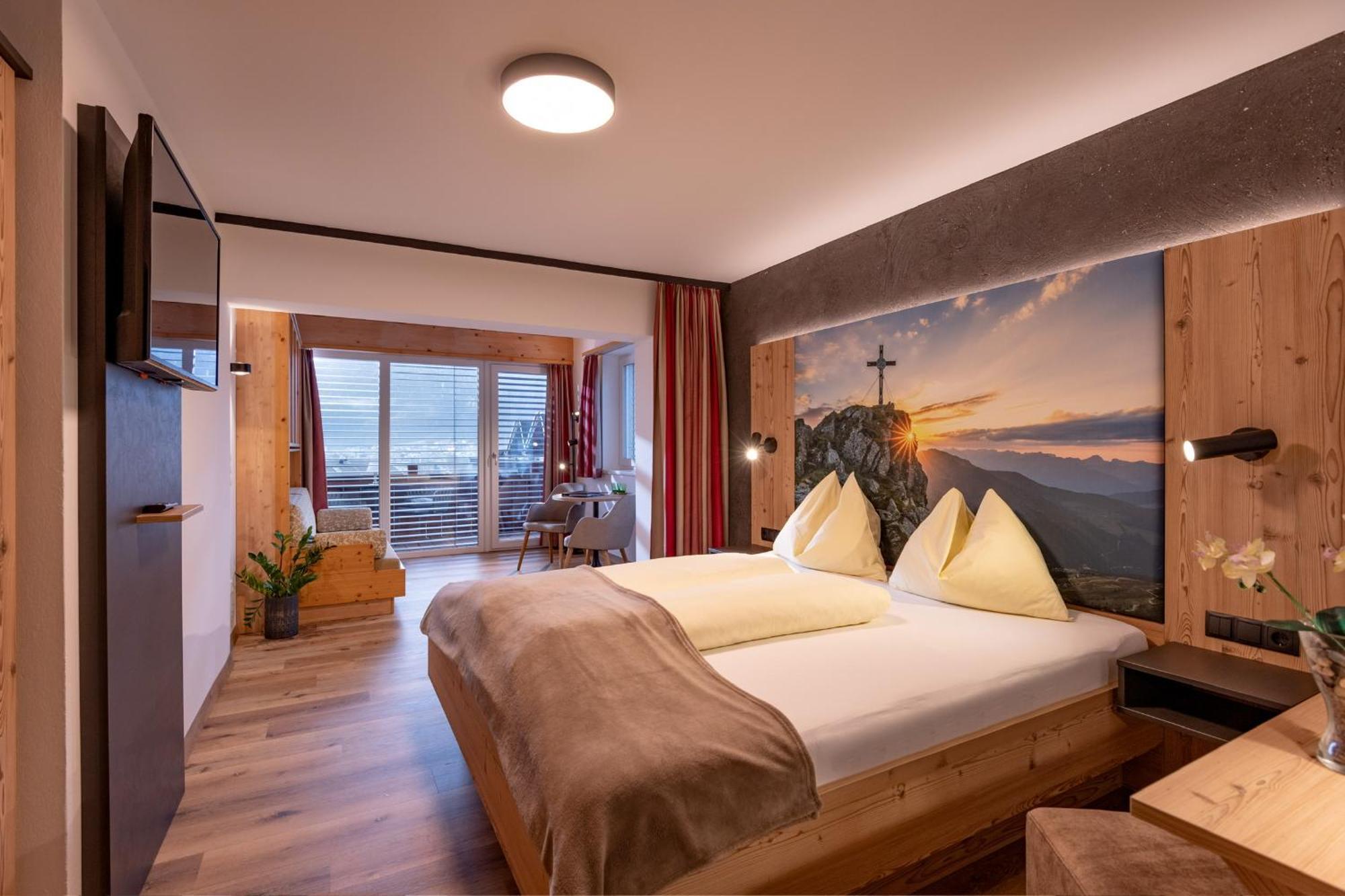 Das Sonnleiten Ski- Und Motorradhotel Bruck Im Zillertal Bruck am Ziller 外观 照片