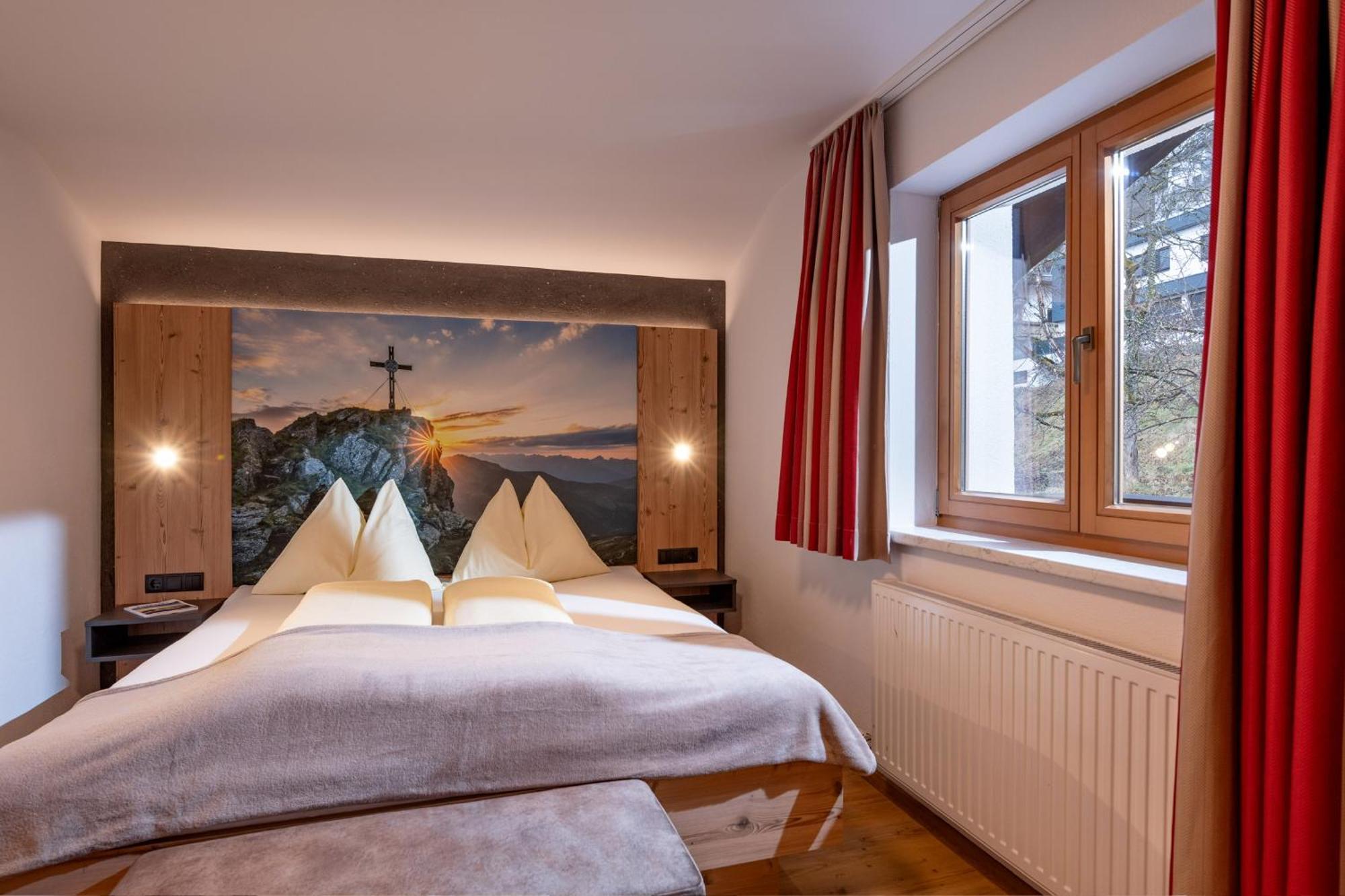 Das Sonnleiten Ski- Und Motorradhotel Bruck Im Zillertal Bruck am Ziller 外观 照片